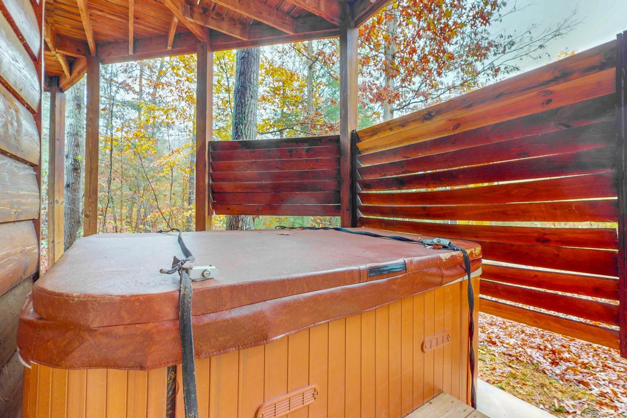 On Solid Ground Sevierville Exterior foto